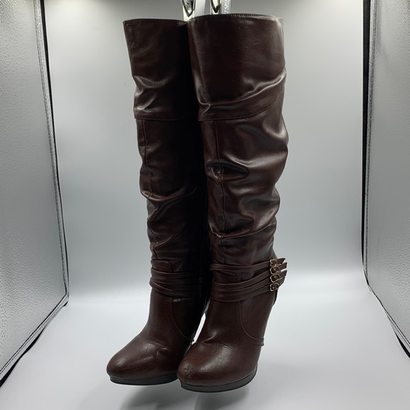 High heel boots - Picture 1 of 6